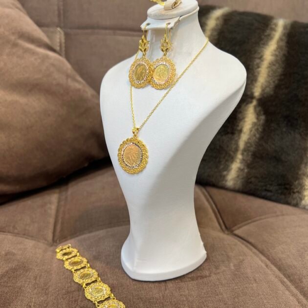 طاقم فضة الفاخر فضة مشللة بالذهب