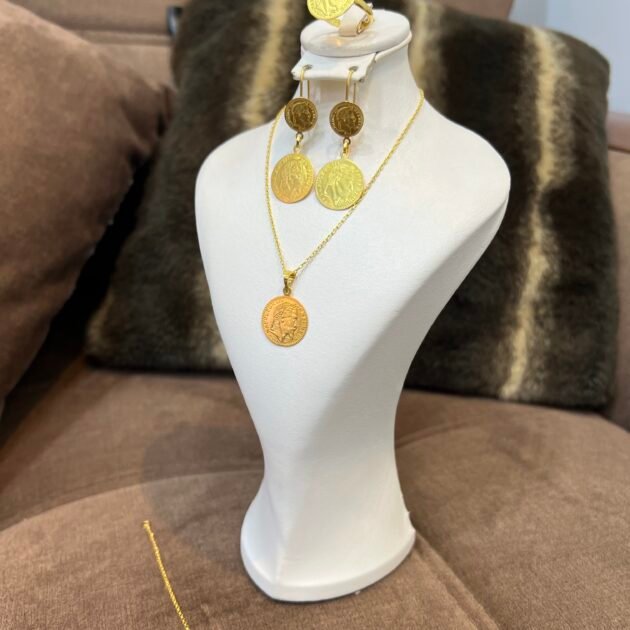 طاقم فضة مشللة بالذهب حبة لويزة الجميل